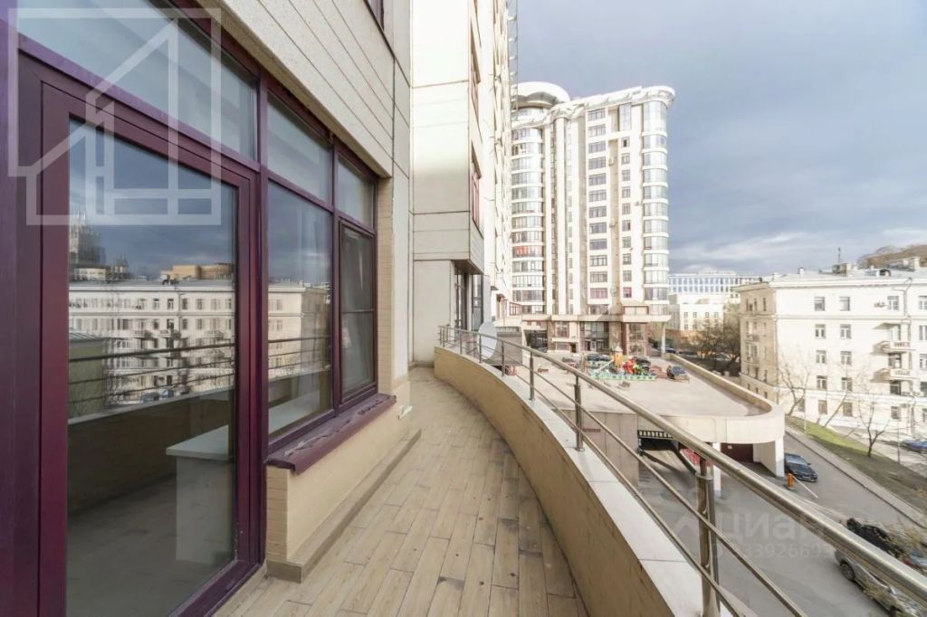 m. Smolenskaya: Apartment, 4-rooms