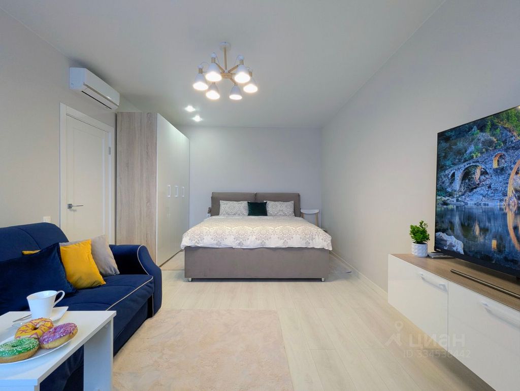 m. ZIL: Apartment, 1-rooms