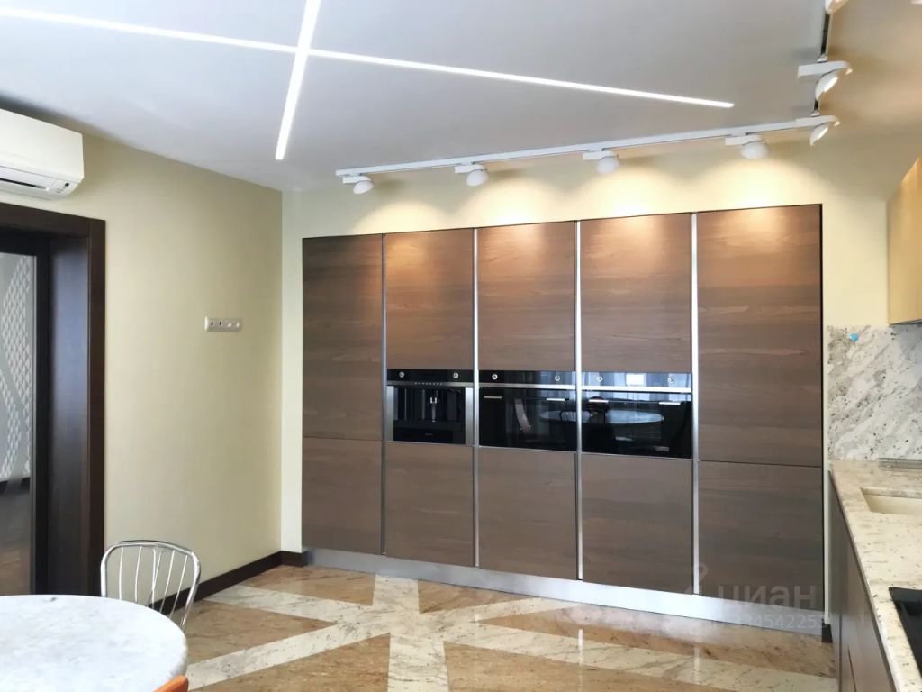 m. Myakinino: Apartment, 3-rooms
