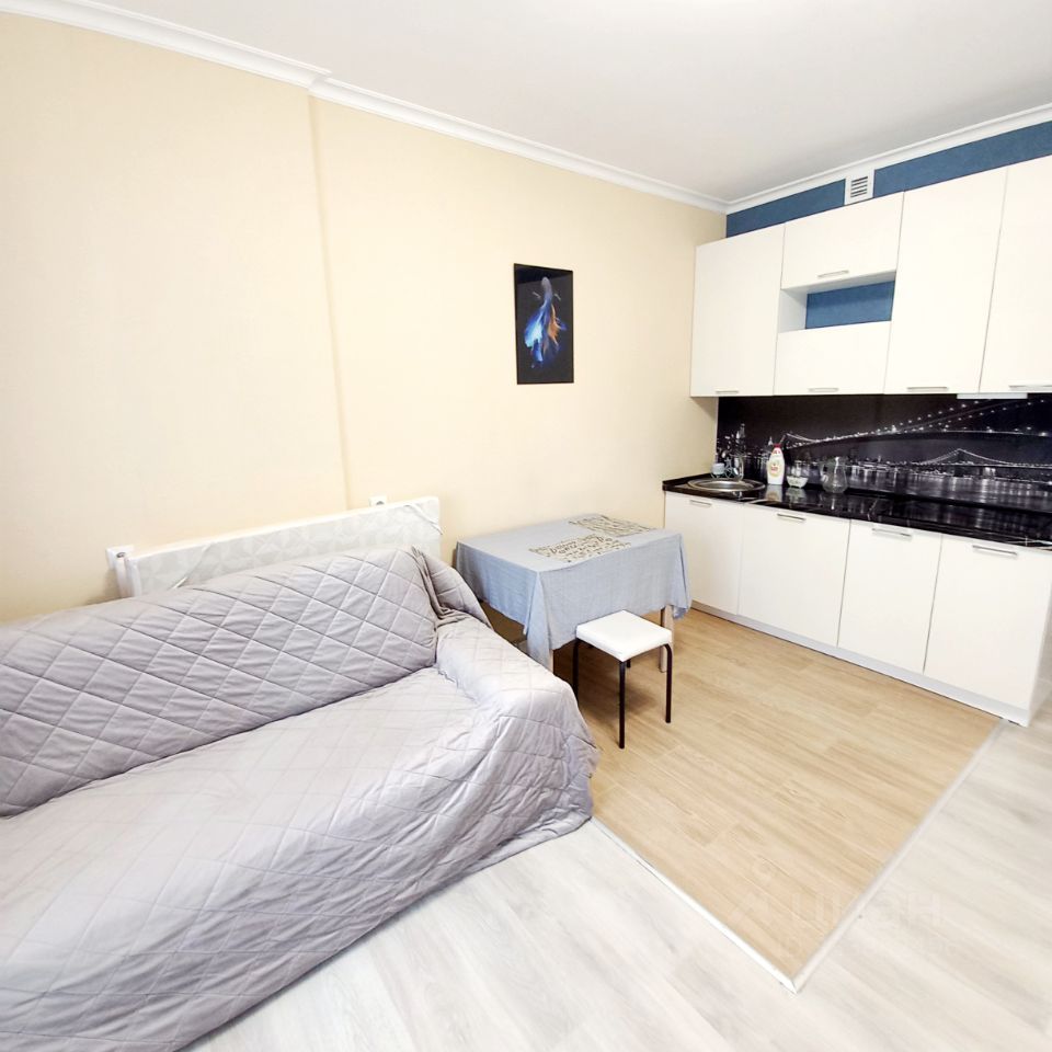 m. Strogino: Apartment, studio