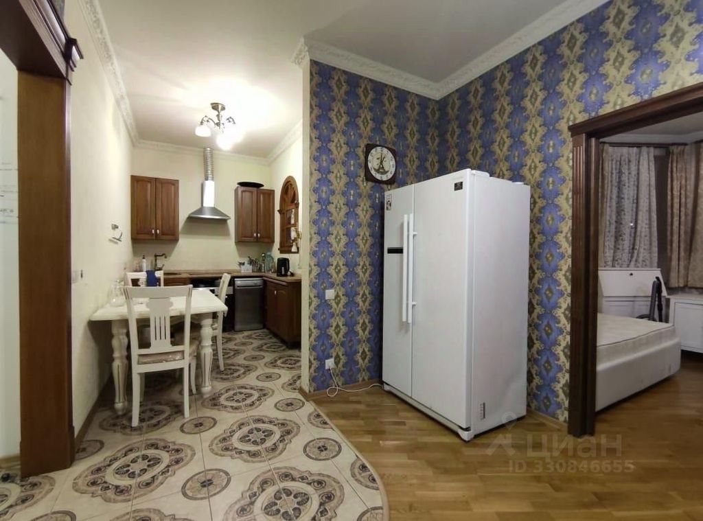 m. Baumanskaya: Apartment, 2-rooms
