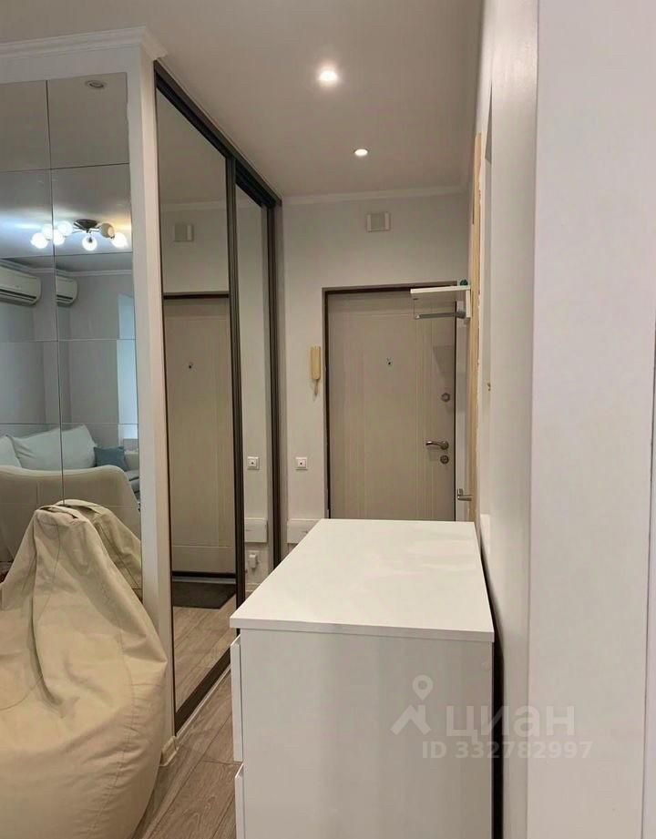 m. Smolenskaya: Apartment, 1-rooms