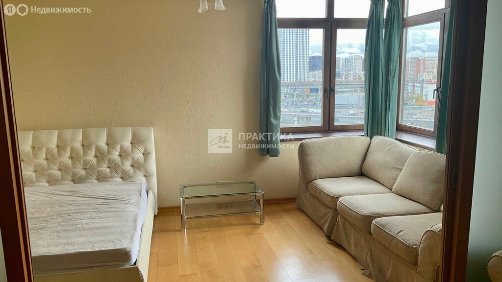 m. Shelepikha: Apartment, studio