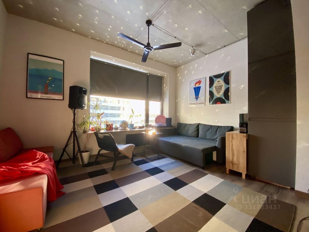 m. Moskva Tovarnaya: Apartment, studio