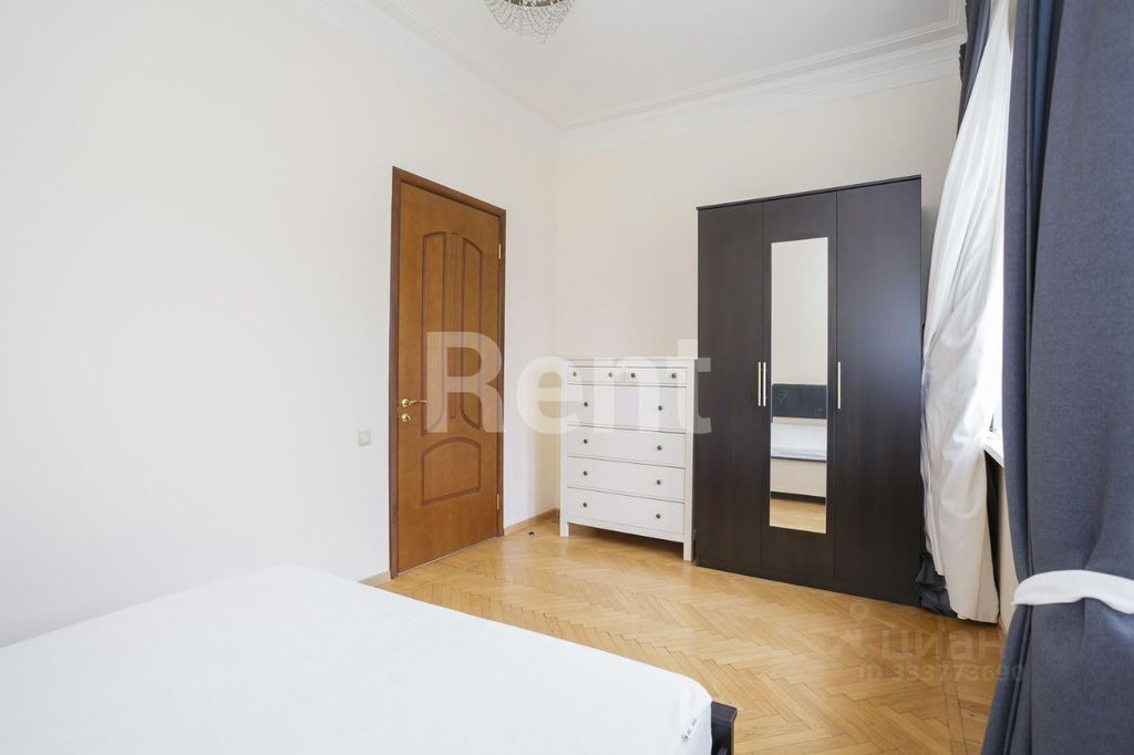 m. Tverskaya: Apartment, 3-rooms