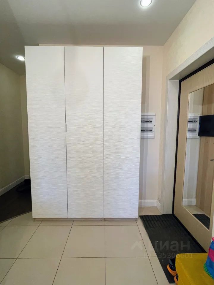 m. Nikolskoe: Apartment, 3-rooms