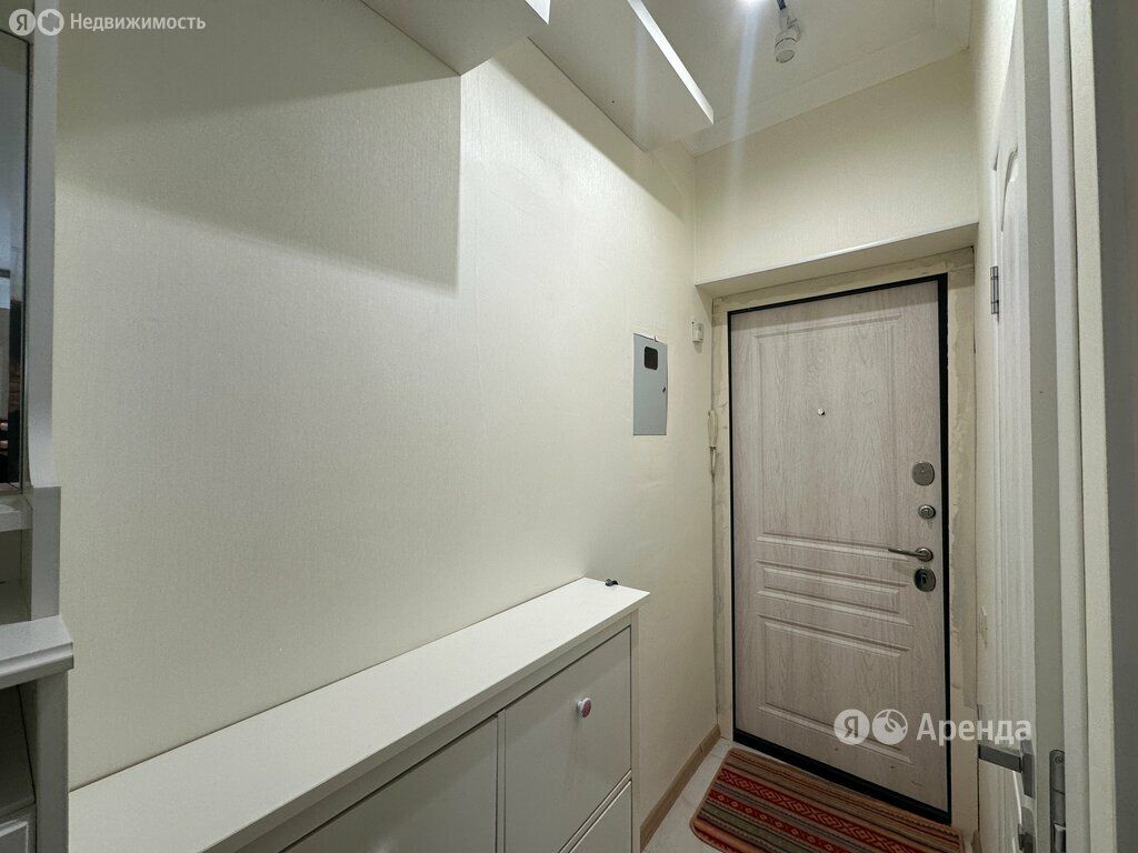 m. Lomonosovsky prospekt: Apartment, studio