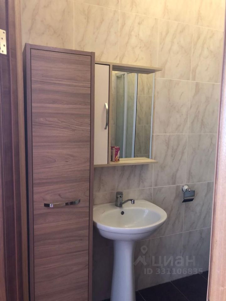 m. Solnechnaya: Apartment, 3-rooms