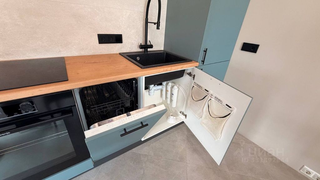 m. Serp i Molot: Apartment, 2-rooms
