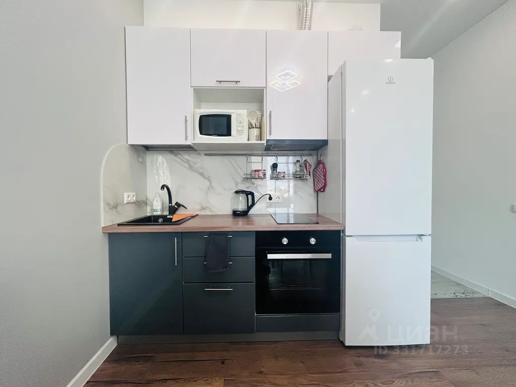 m. Shelepikha: Apartment, studio