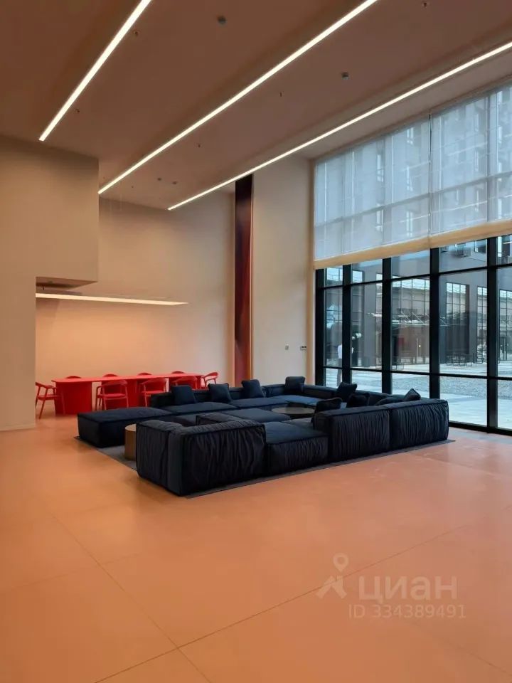 m. Maryina Roscha: Apartment, studio