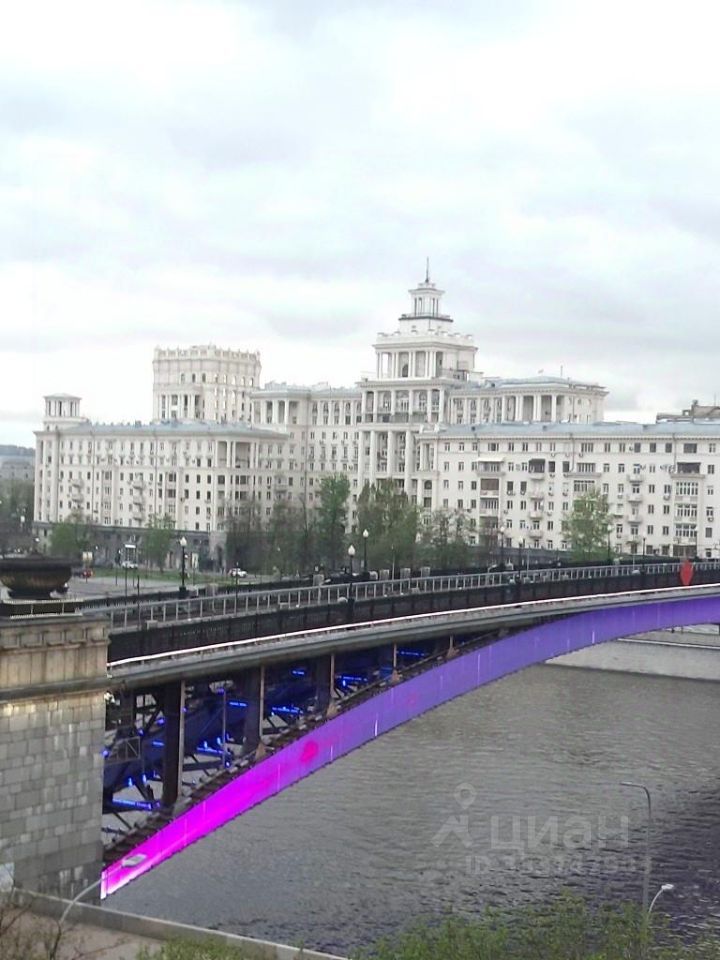 m. Smolenskaya: Apartment, 2-rooms