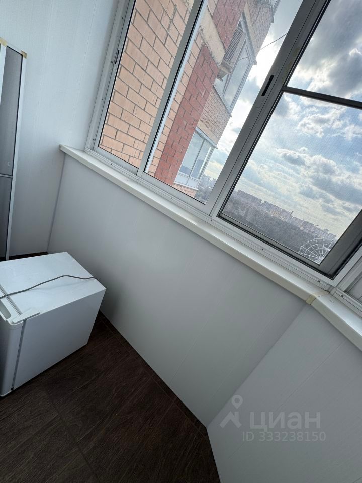 m. Lukhmanovskaya: Apartment, 2-rooms