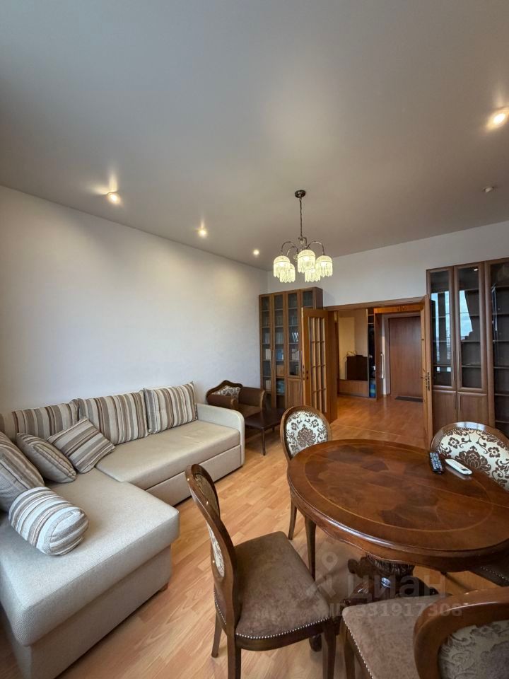 m. Oktyabrskoe pole: Apartment, 2-rooms