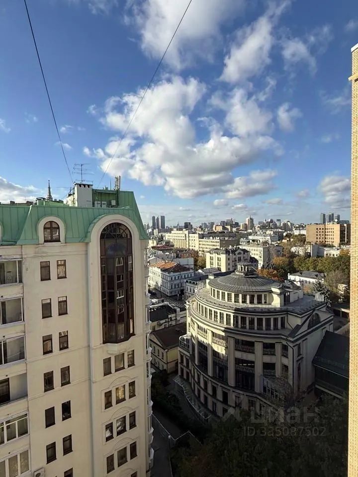 m. Barrikadnaya: Apartment, 2-rooms