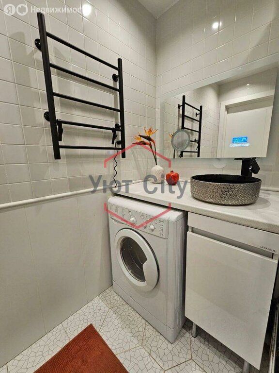 m. Prospekt Vernadskogo: Apartment, 2-rooms