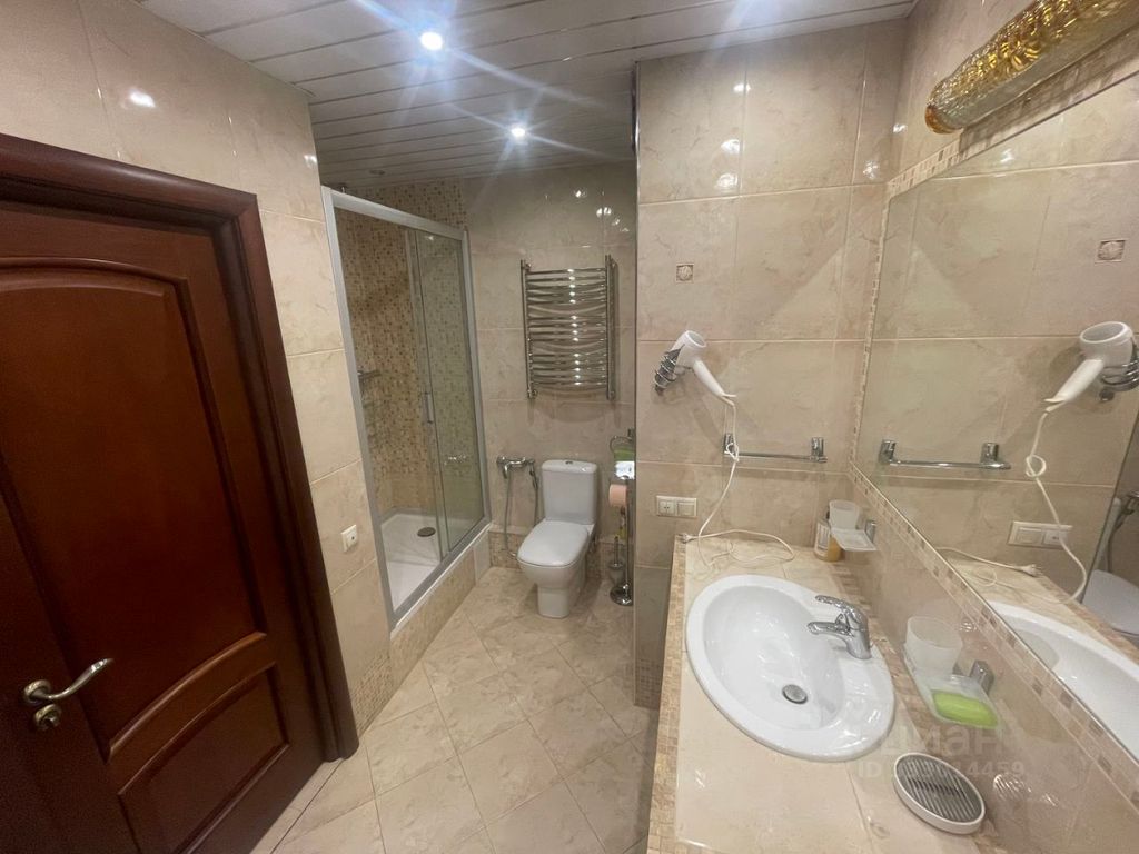 m. Universitet druzhby narodov: Apartment, 2-rooms