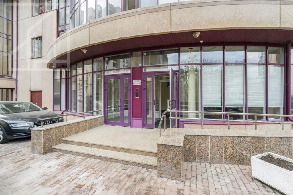 m. Smolenskaya: Apartment, 4-rooms