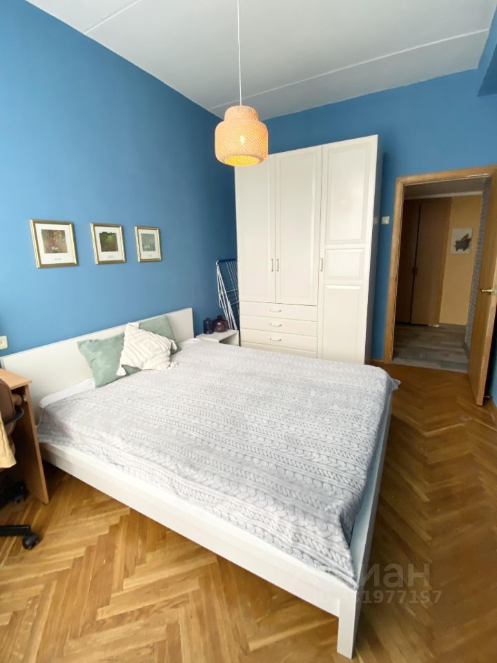 m. Kropotkinskaya: Apartment, 2-rooms