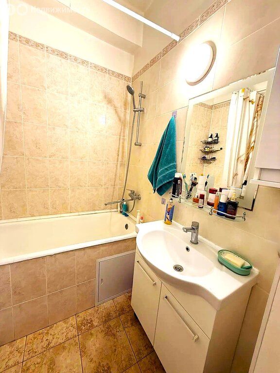 m. Barrikadnaya: Apartment, 2-rooms