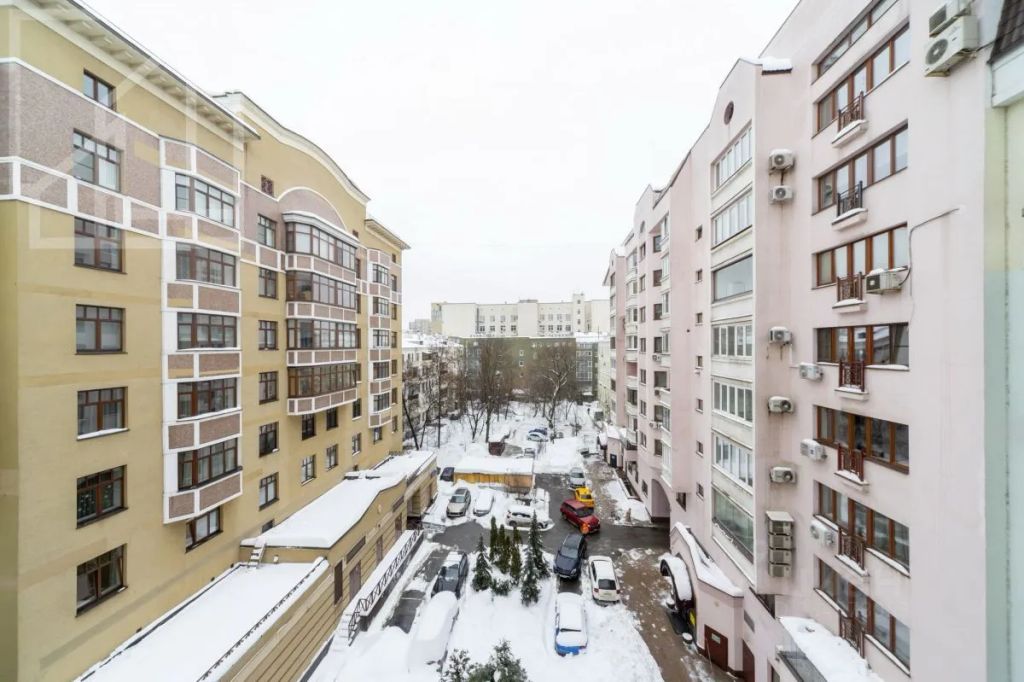 m. Mayakovskaya: Apartment, 3-rooms