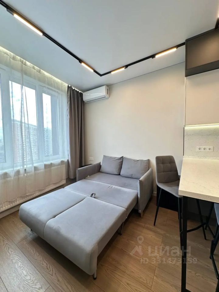 m. Nagornaya: Apartment, studio