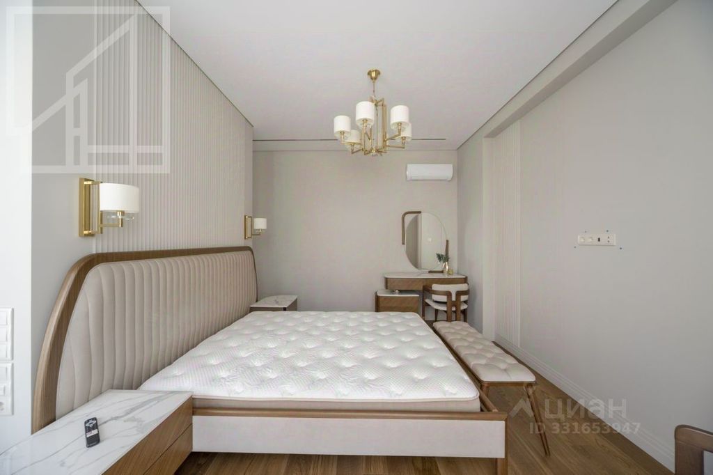 m. Aminyevskaya: Apartment, 3-rooms