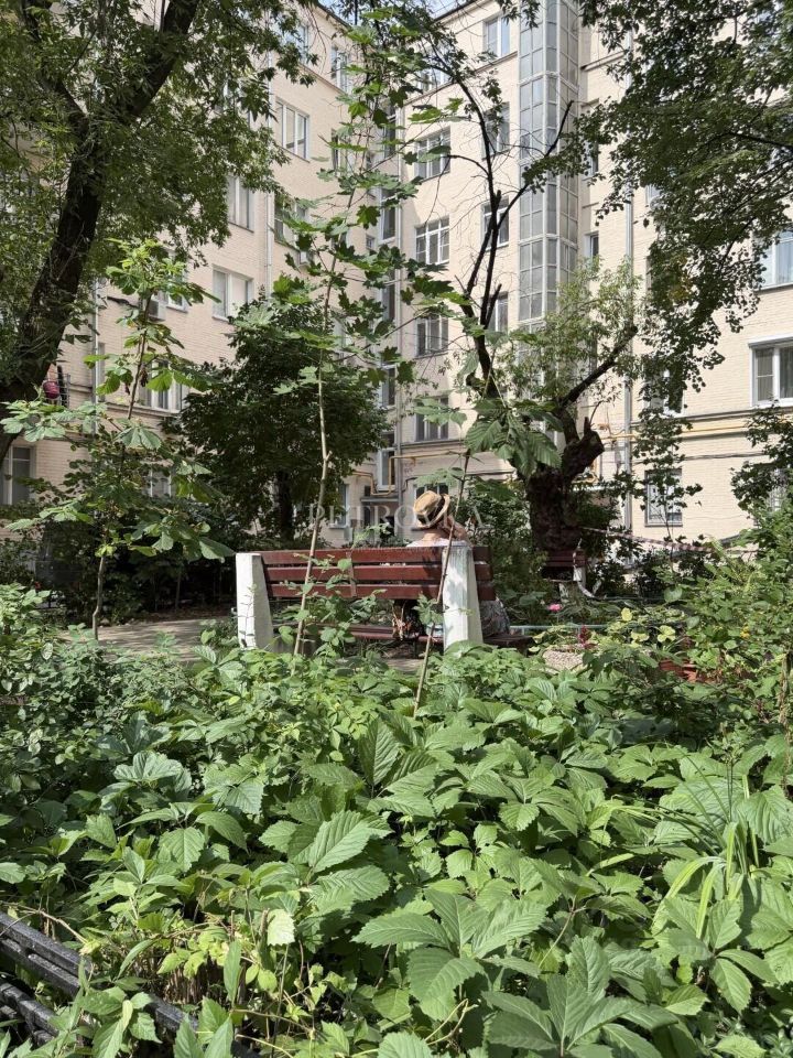 m. Tverskaya: Apartment, 2-rooms
