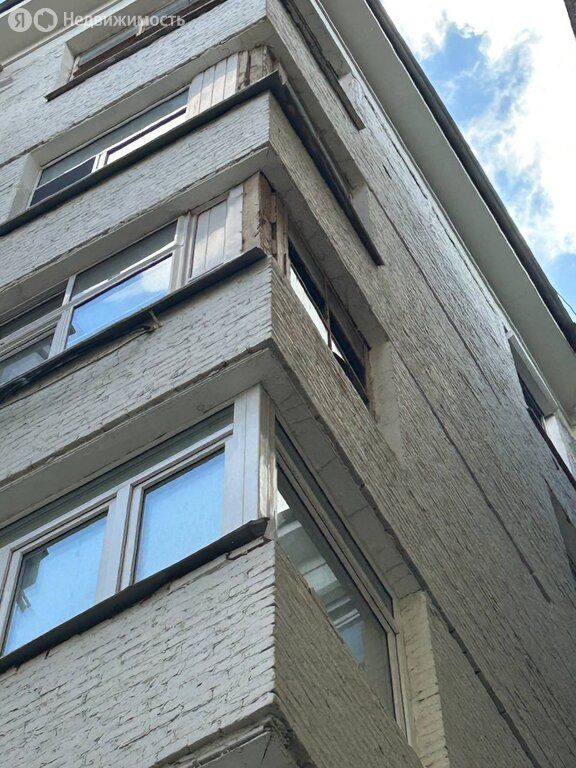 m. Teatralnaya: Apartment, 2-rooms