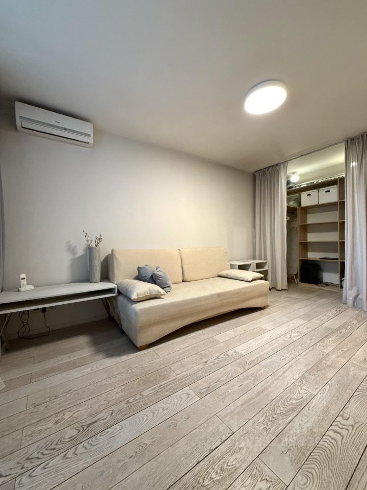 m. Ulitsa 1905 goda: Apartment, 1-rooms