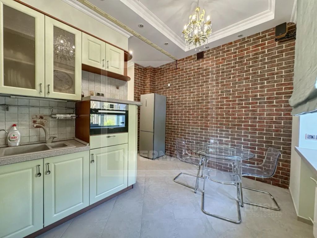 m. Tverskaya: Apartment, 3-rooms
