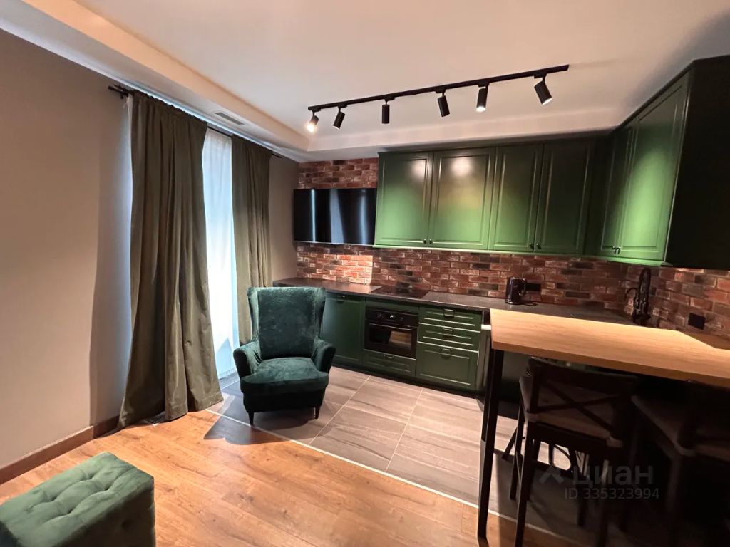 m. Dmitrovskaya: Apartment, studio