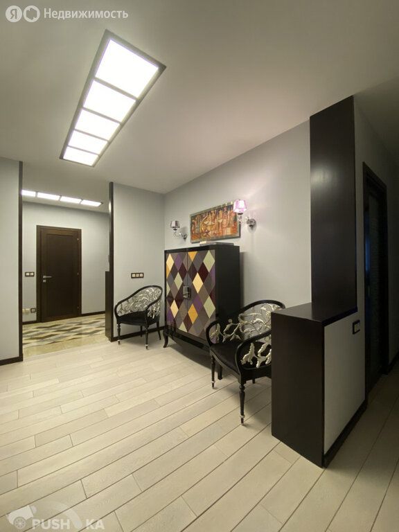 m. Yugo-Zapadnaya: Apartment, 3-rooms