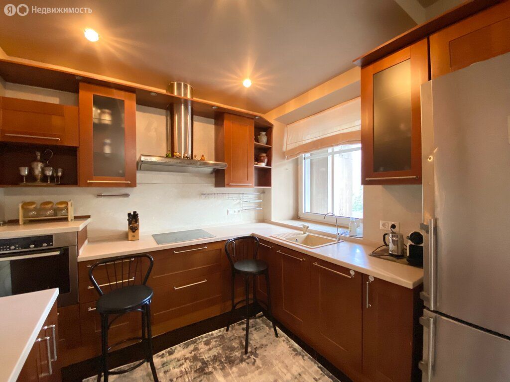 m. Krasnopresnenskaya: Apartment, 2-rooms