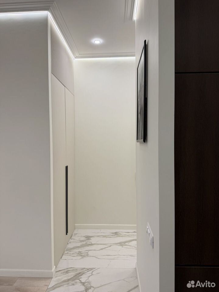 m. ZIL: Apartment, 1-rooms