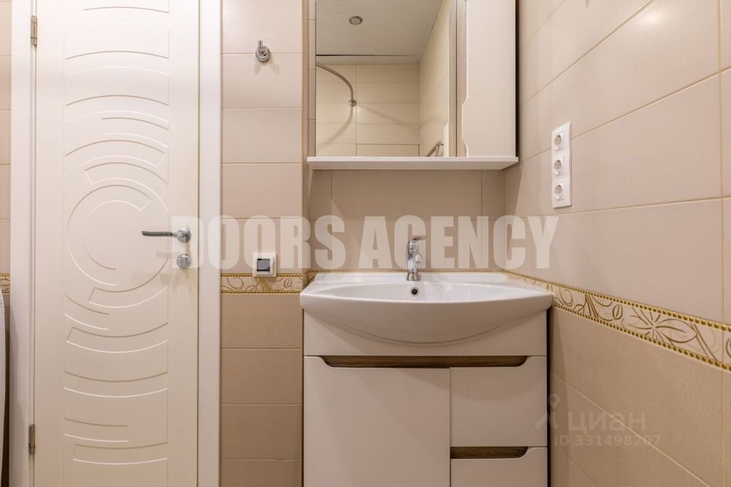 m. Ulitsa 1905 goda: Apartment, 2-rooms