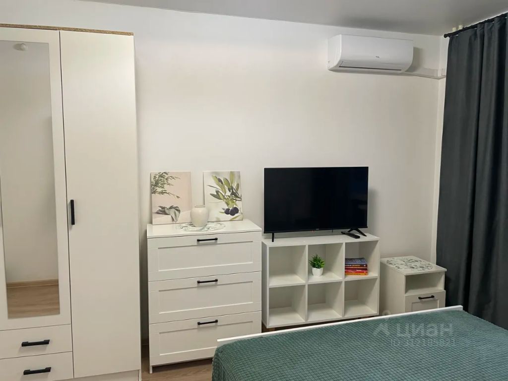 m. Bulvar Dmitriya Donskogo: Apartment, 1-rooms
