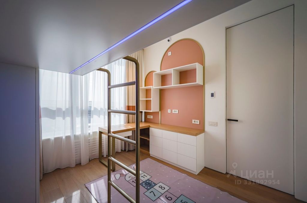 m. Shelepikha: Apartment, 4-rooms