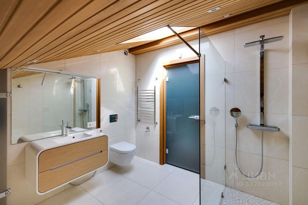 m. Barrikadnaya: Apartment, 3-rooms
