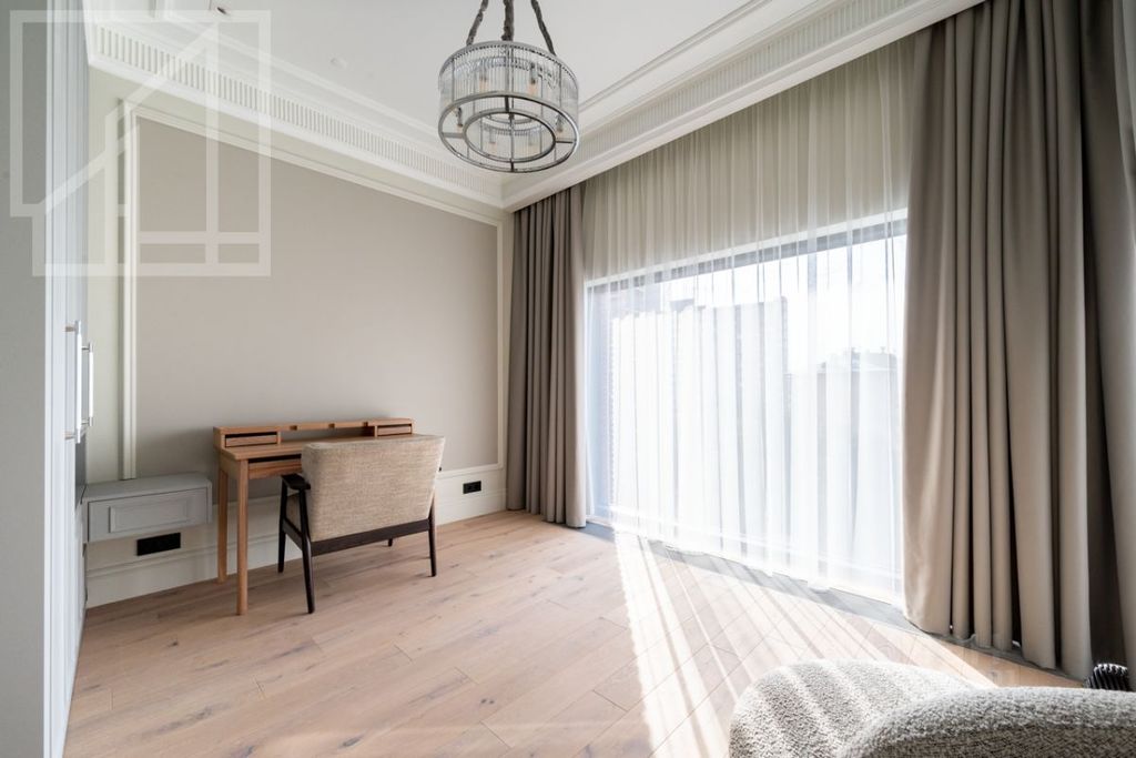 m. Krasnye vorota: Apartment, 3-rooms