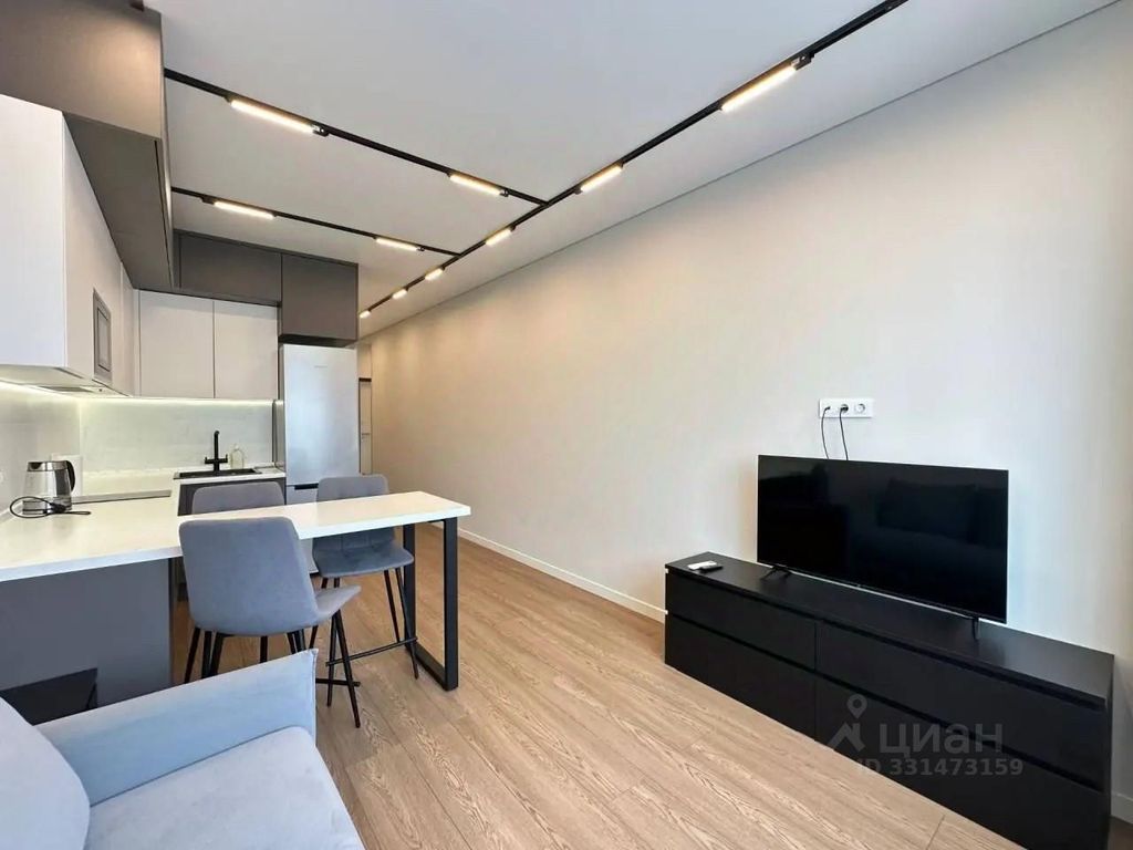 m. Nagornaya: Apartment, studio