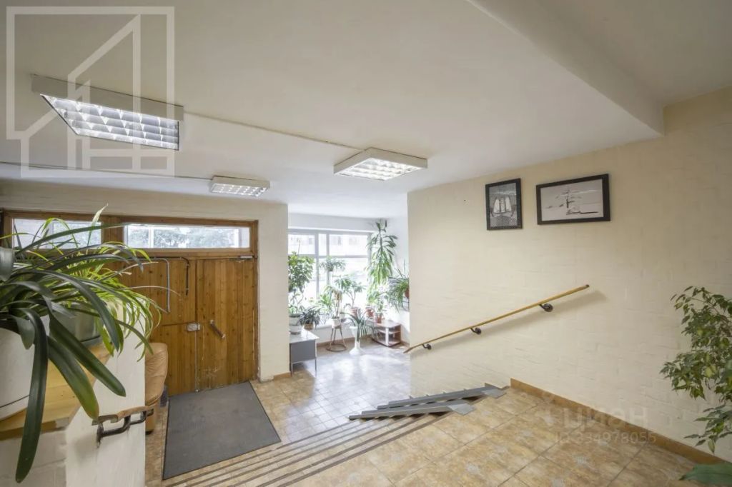 m. Smolenskaya: Apartment, 3-rooms