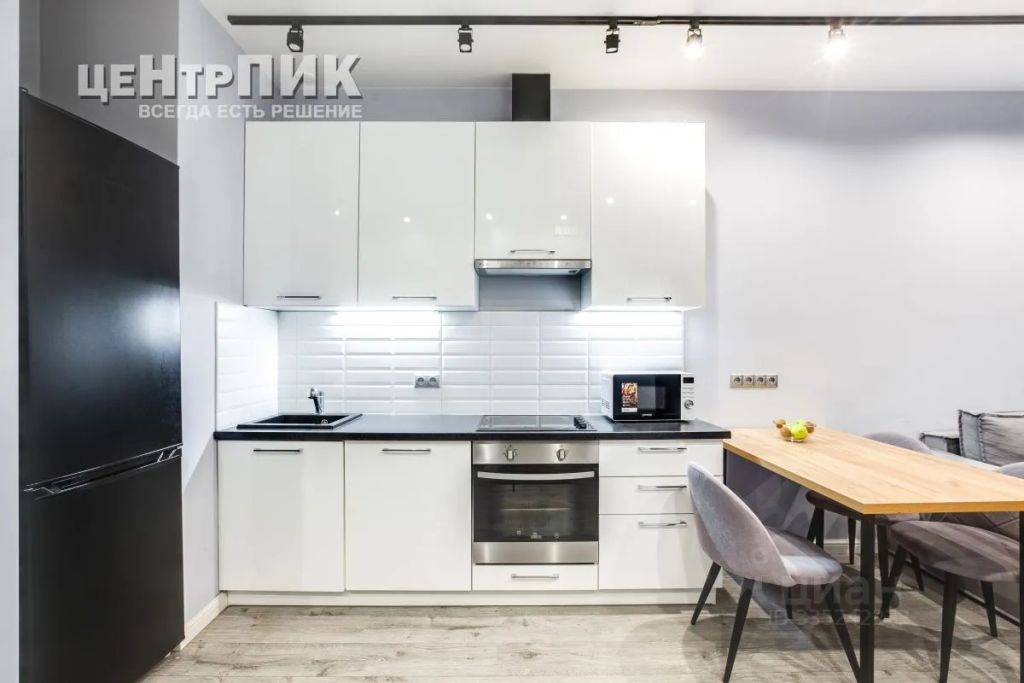 m. Ulitsa 1905 goda: Apartment, 2-rooms