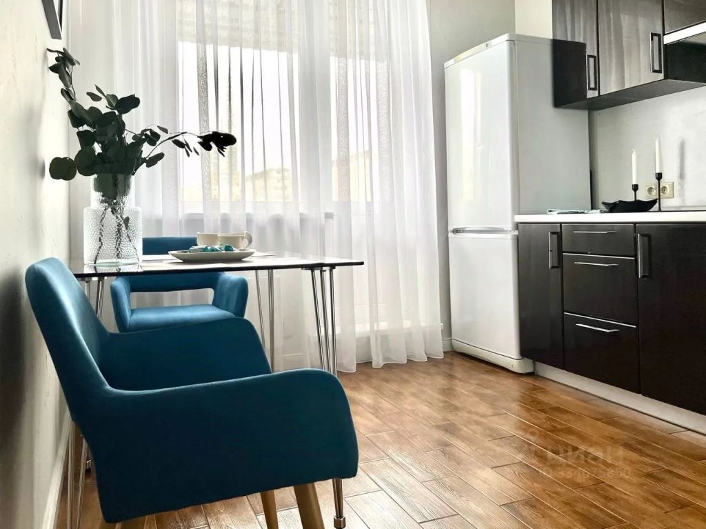 m. Ploschad trekh vokzalov: Apartment, 1-rooms