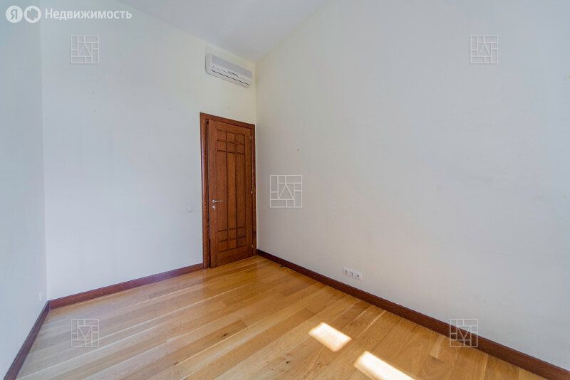 m. Chistye prudy: Apartment, 4-rooms