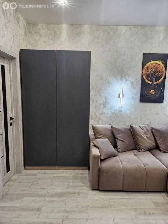 m. Moskva Tovarnaya: Apartment, studio