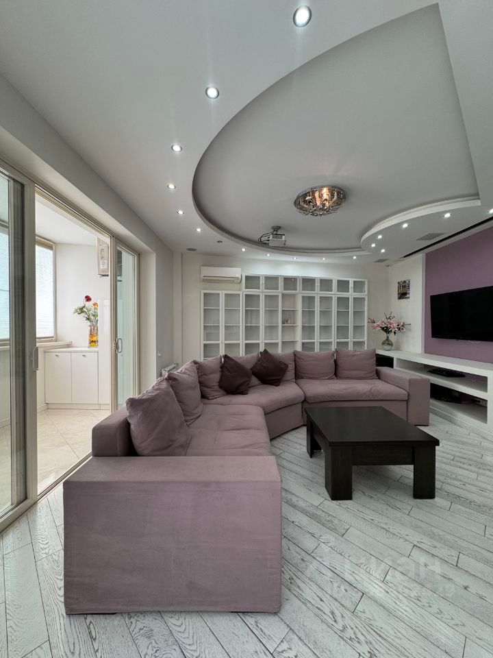m. Opalikha: Apartment, 3-rooms