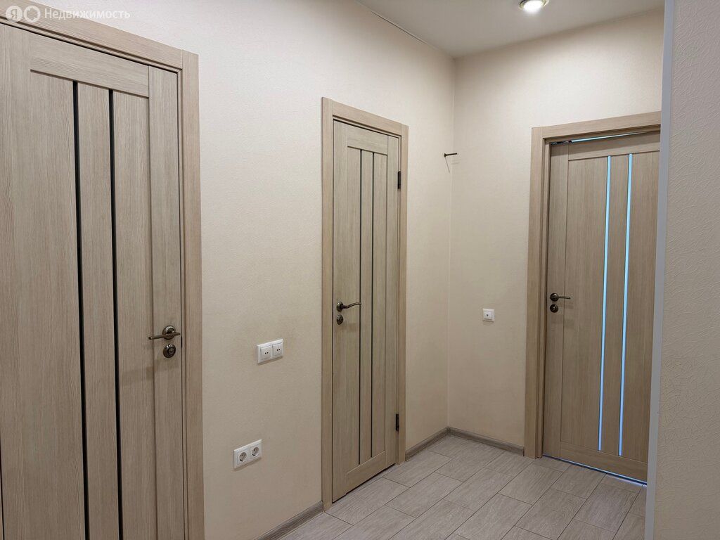 m. Ilyinskaya: Apartment, 3-rooms