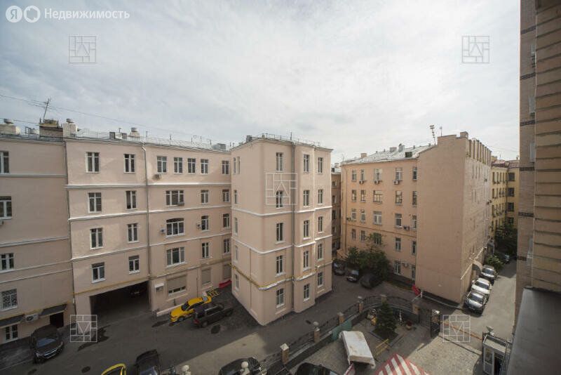 m. Arbatskaya: Apartment, 4-rooms