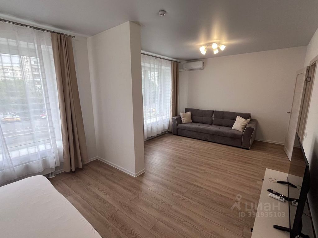 m. Lyublino: Apartment, 1-rooms